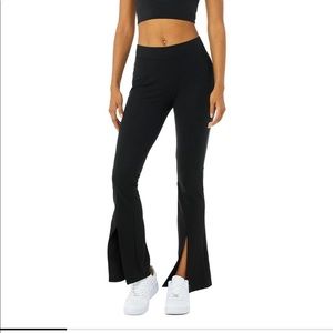ALO Airbrush High-Waist Flutter Legging